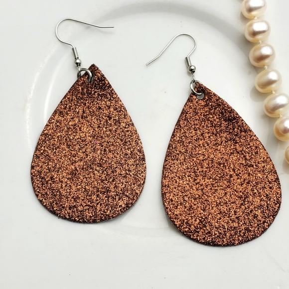 🌟5/$25 Brown Glitter Teardrop Earrings - Picture 2 of 3